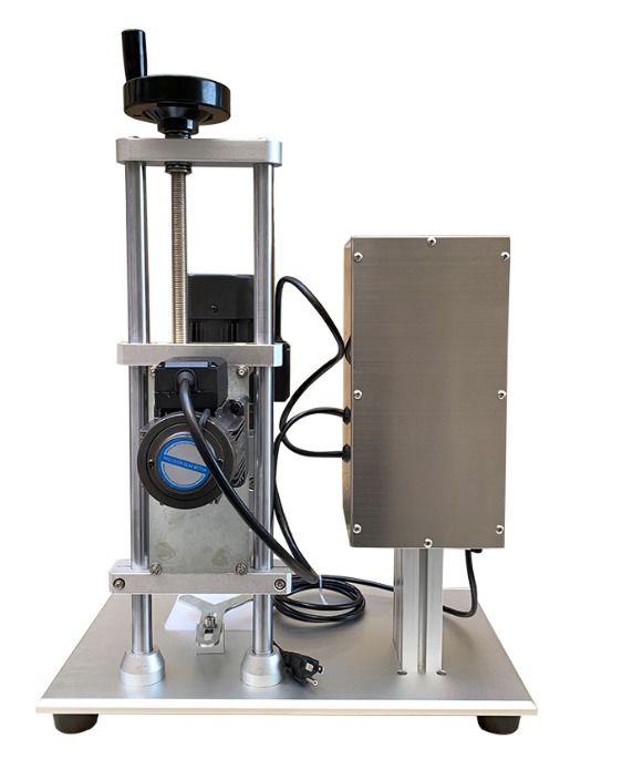 Многоцелевой рабочий стол капер Полуавтоматический уплотнитель для пластиковых бутылок Электрические винтовые крышки Система затягивания Хорошая цена